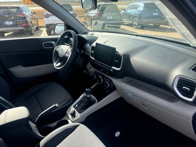 2026 Hyundai VENUE SEL W/Two-Tone Roof