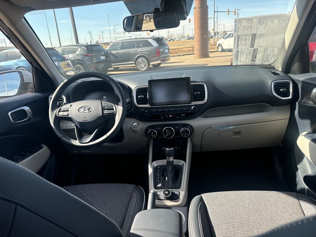 2026 Hyundai VENUE SEL W/Two-Tone Roof