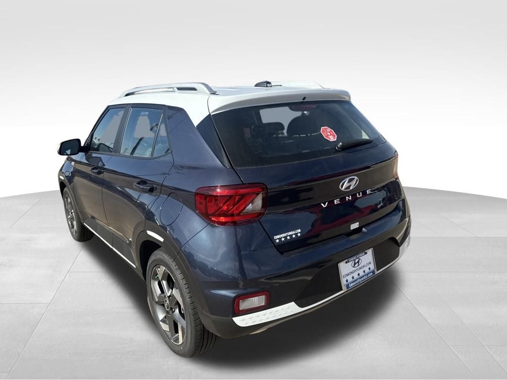 2026 Hyundai VENUE SEL W/Two-Tone Roof