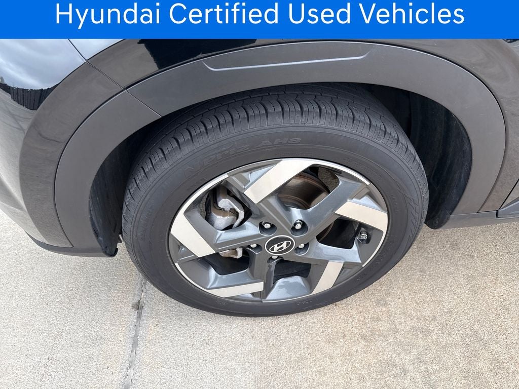 2025 Hyundai VENUE SEL CERTIFIED
