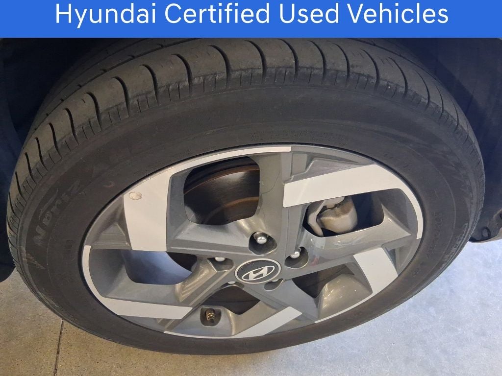 2025 Hyundai VENUE SEL CERTIFIED