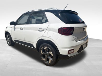 2026 Hyundai VENUE SEL W/Two-Tone Roof