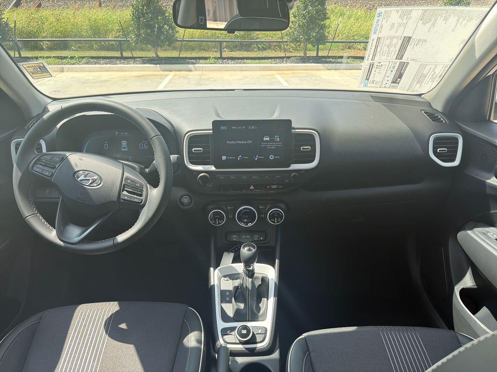 2026 Hyundai VENUE SEL W/Two-Tone Roof