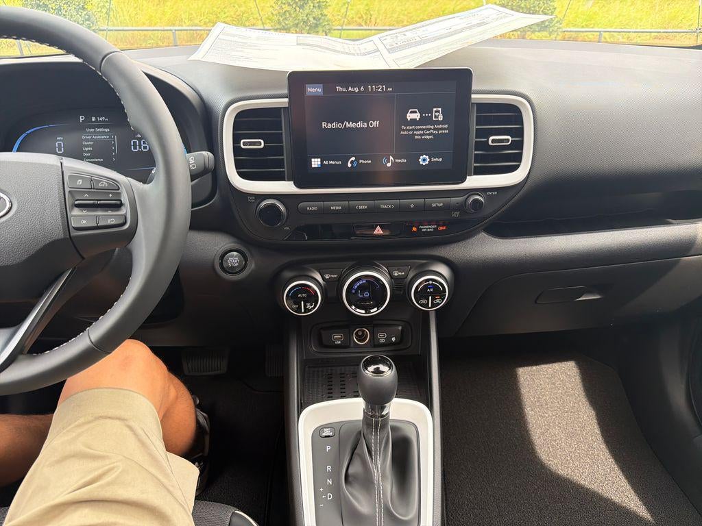 2026 Hyundai VENUE SEL W/Two-Tone Roof