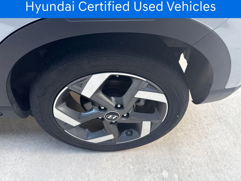 2025 Hyundai VENUE SEL CERTIFIED