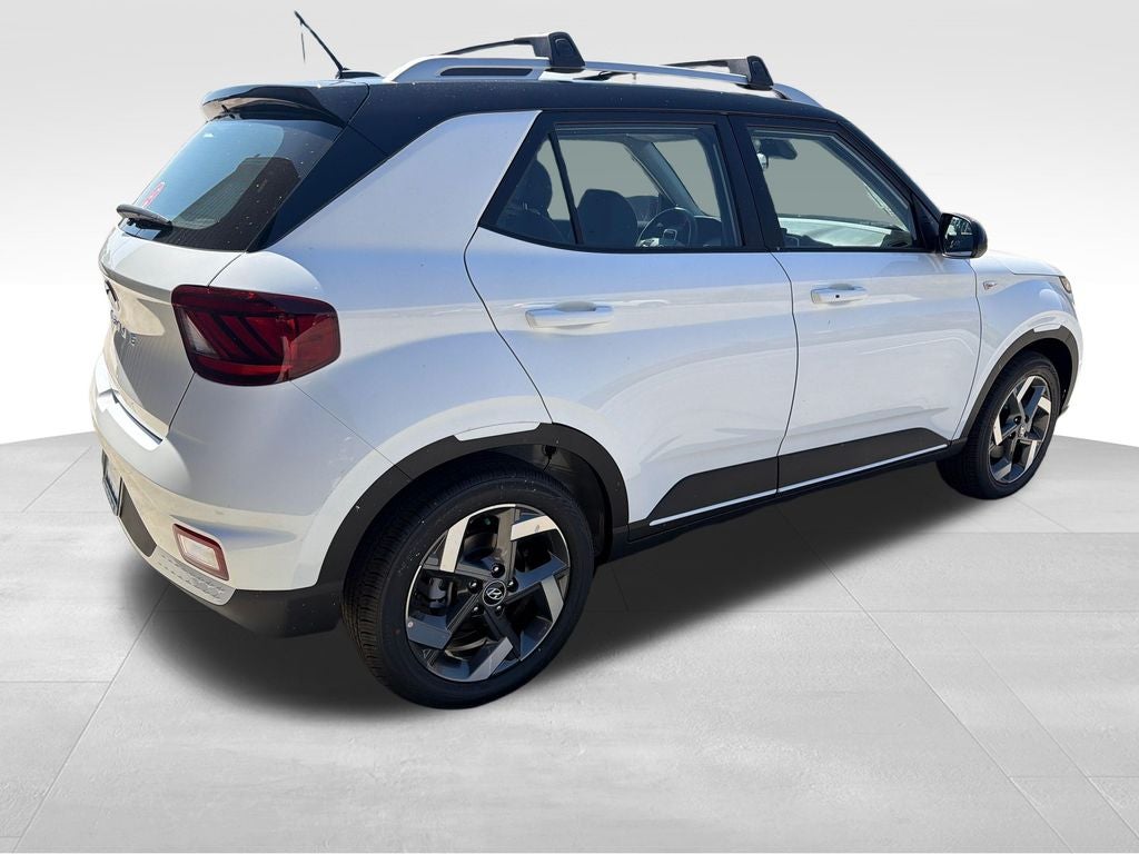 2026 Hyundai VENUE SEL W/Two-Tone Roof