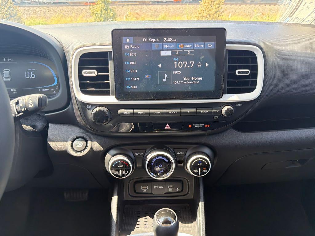 2026 Hyundai VENUE SEL W/Two-Tone Roof
