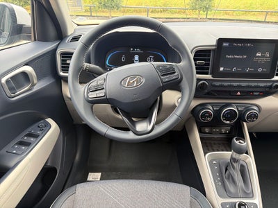 2026 Hyundai VENUE SEL W/Two-Tone Roof