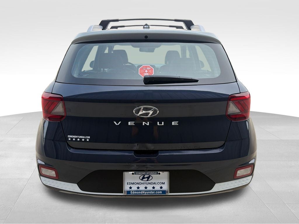 2026 Hyundai VENUE SEL W/Two-Tone Roof
