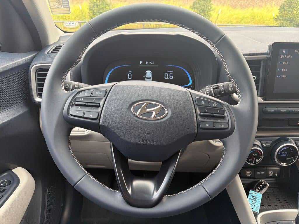 2026 Hyundai VENUE SEL W/Two-Tone Roof