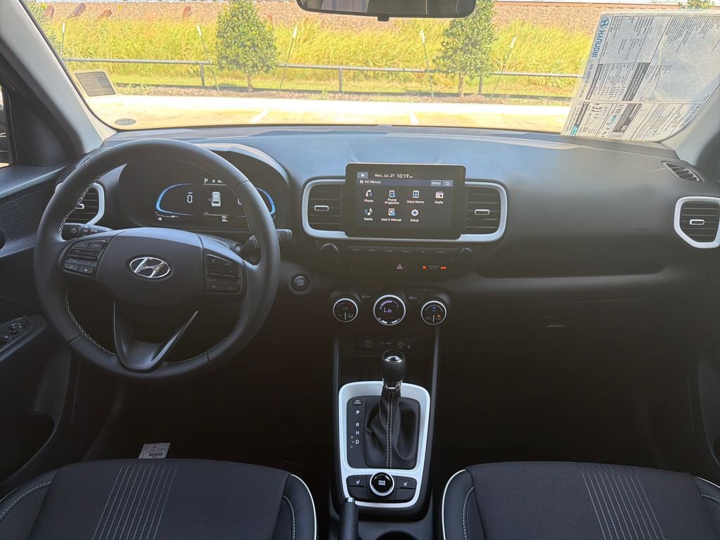2026 Hyundai VENUE SEL W/Two-Tone Roof