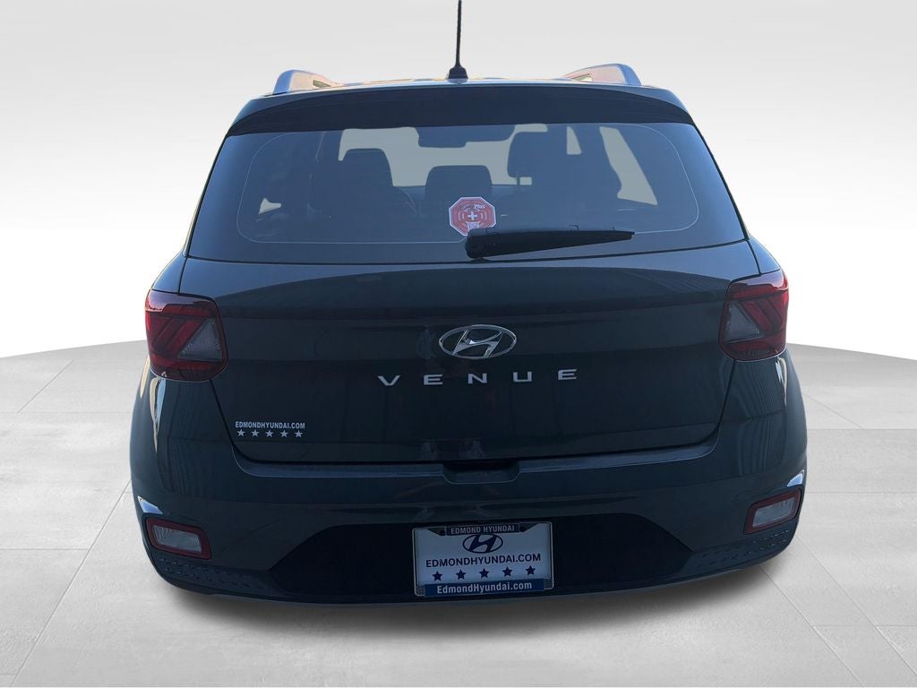 2026 Hyundai VENUE SEL W/Two-Tone Roof