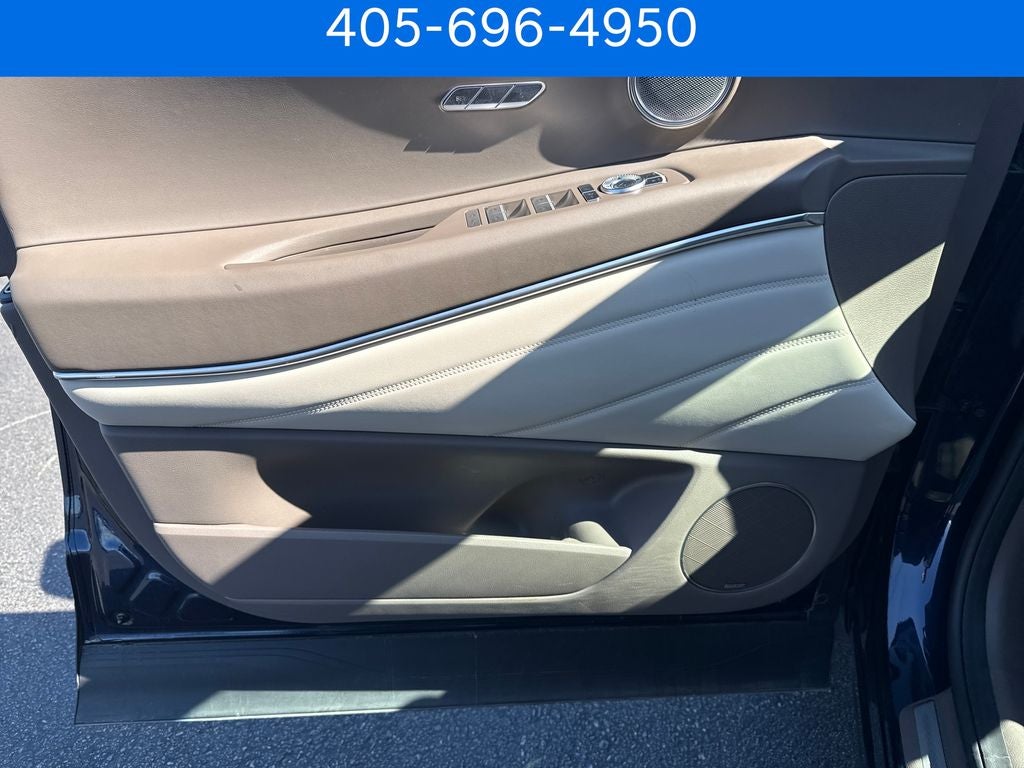 2023 Genesis GV80 2.5T Advanced and Prestige Package
