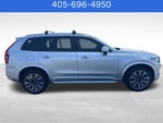 2022 Volvo XC90 T5 Momentum