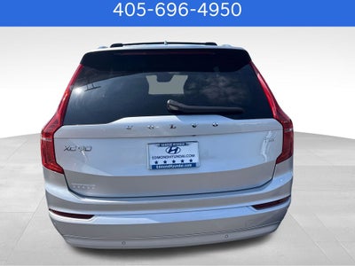 2022 Volvo XC90 T5 Momentum