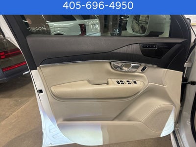 2020 Volvo XC90 T5 Momentum
