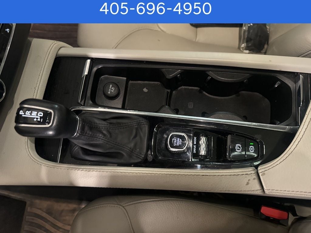 2020 Volvo XC90 T5 Momentum