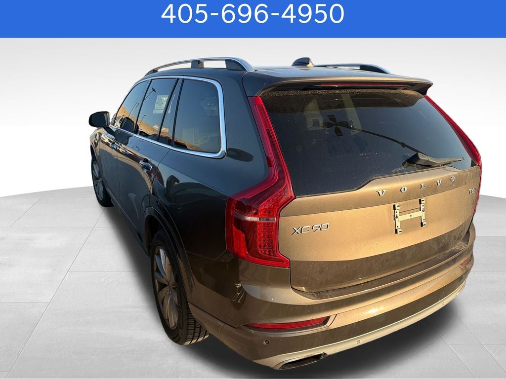 2017 Volvo XC90 T6 Momentum
